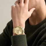 Minimalist 3 Hand