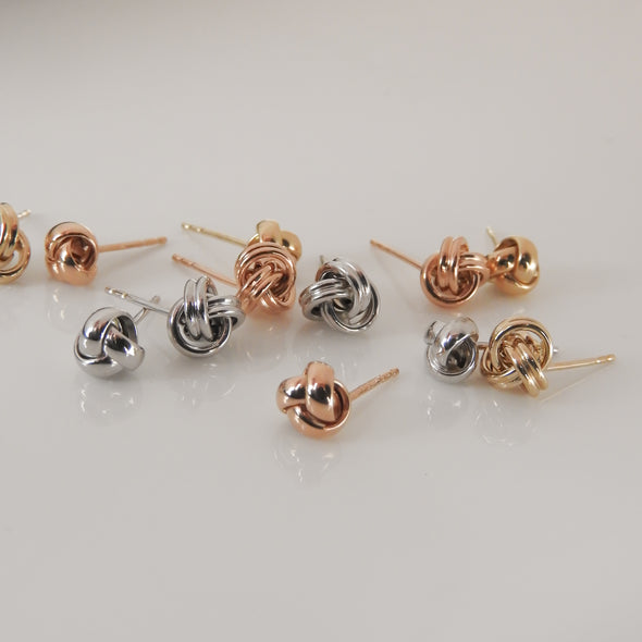 Ribbed Love Knot Earrings